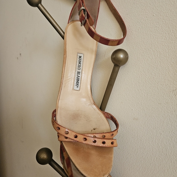Manolo Blahnik Tan and Red Ankle Strap Sandals, Size 41 - Picture 3 of 6